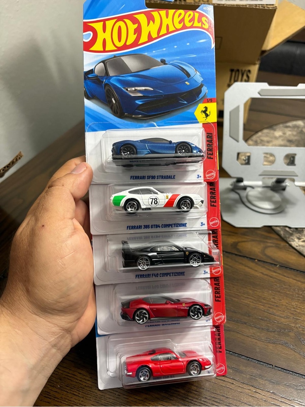 Hot Wheels Ferrari 5-Car Pack - Blue, White, Black, Red